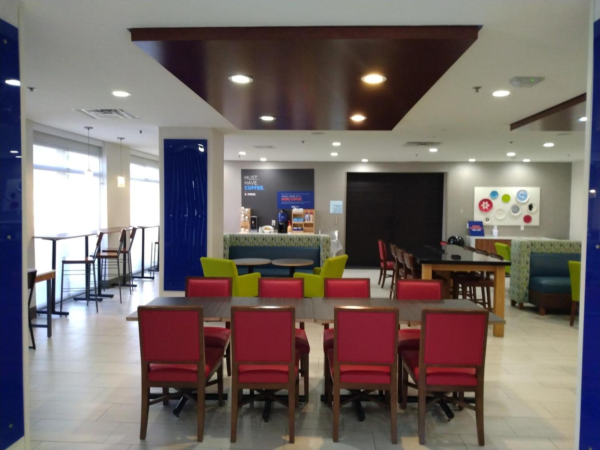 阿尔伯克基城智选假日酒店&套房 外观 照片